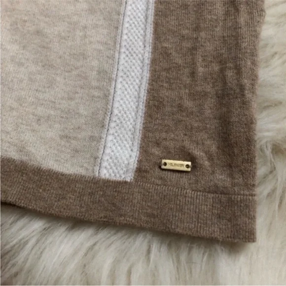 Tommy Hilfiger Colorblock Sweater - Picture 4 of 4